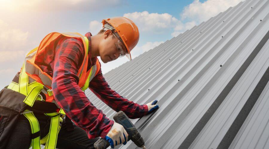 Professional Emergency Roof Repairs services in Charmco, WV